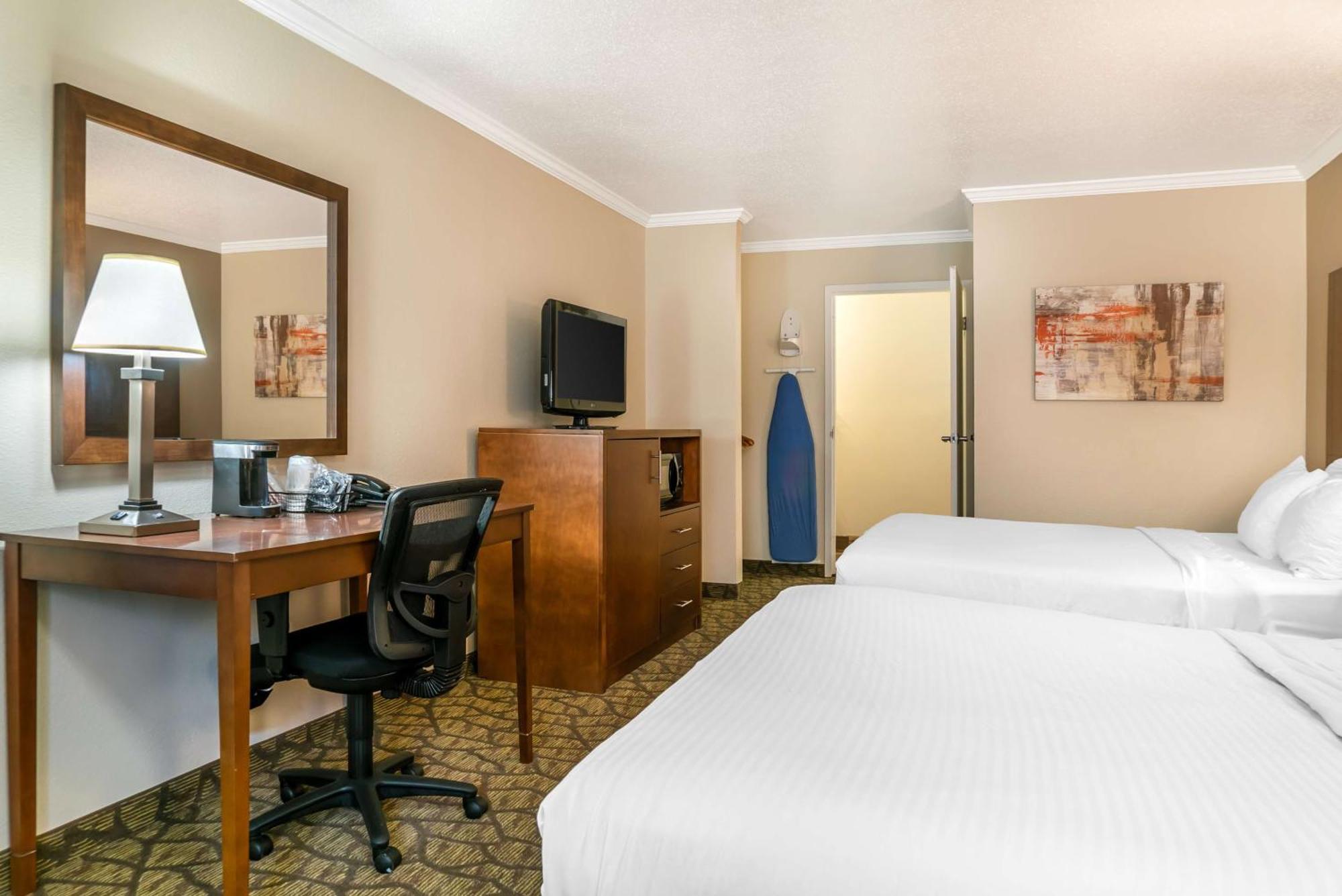 Western Of Hotel